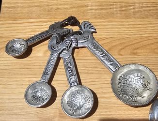 Vintage Ganz Pewter Rooster & Sunflower Measuring Spoons Set - 4 Piece