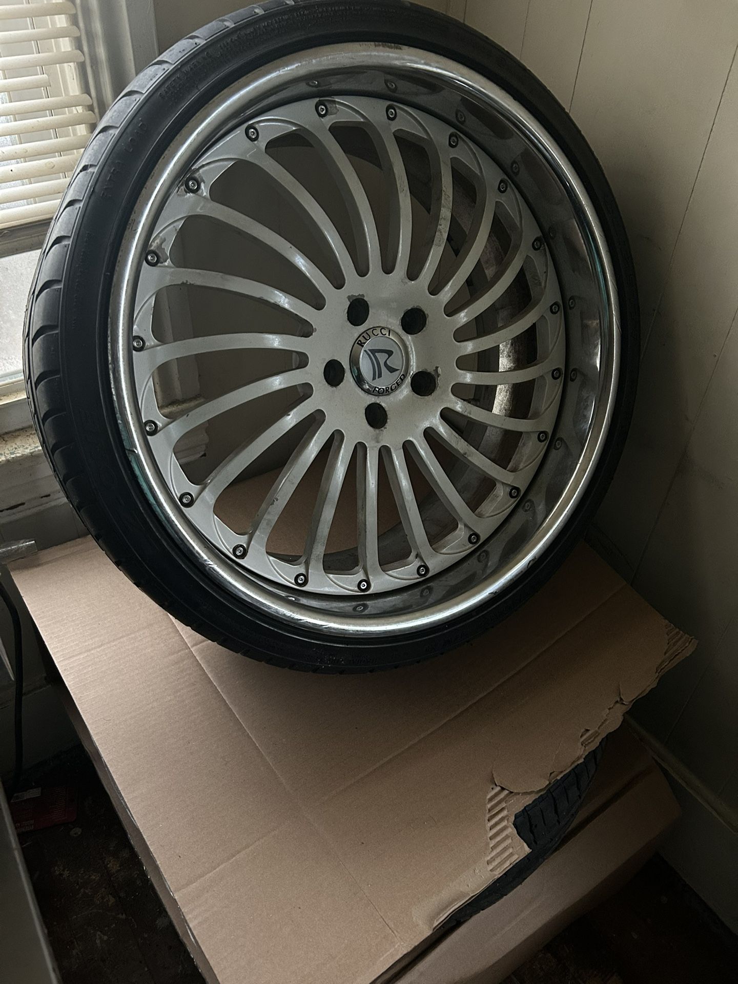 22’rucci Strappo Staggered