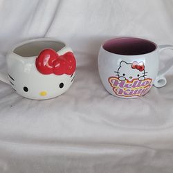 2 HELLO KITTY COFFEE MUGS IN GREAT CONDITION 