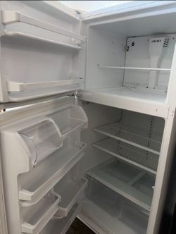 Whirlpool Top-Freezer Refrigerator