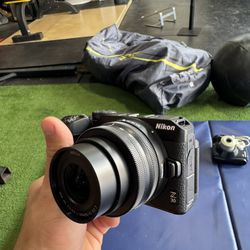 Nikon Z30 W/NIKKOR Z DX 16-50MM