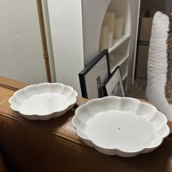 Scalloped Plates 