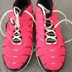 Nike Air Max Plus (Siren Red)