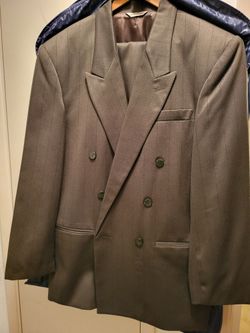 Via d'Uomo Olive Green Double Breasted Suit
