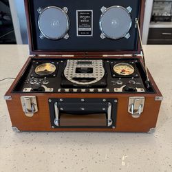 Charles Lindbergh Ryan NX-211 Spirit Of St. Louis CD Player AM/FM Radio