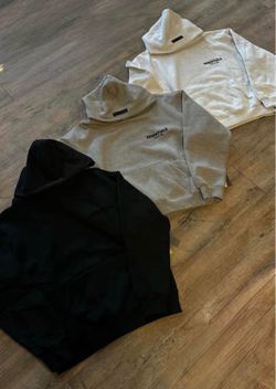 Essential hoodie