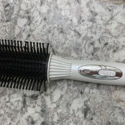 Hot Fusion Brush & Hair Straightener
