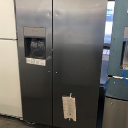 Frigidaire Stainless Side By Side Refrigerator 