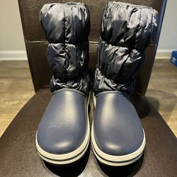 Women’s Crocs Winter Puff Boots Sz. 11 