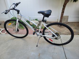 City/Infinity Boss.three 7 Speed 700c Ladies Comfort Bike