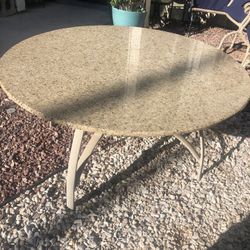 Free Marmo Table 