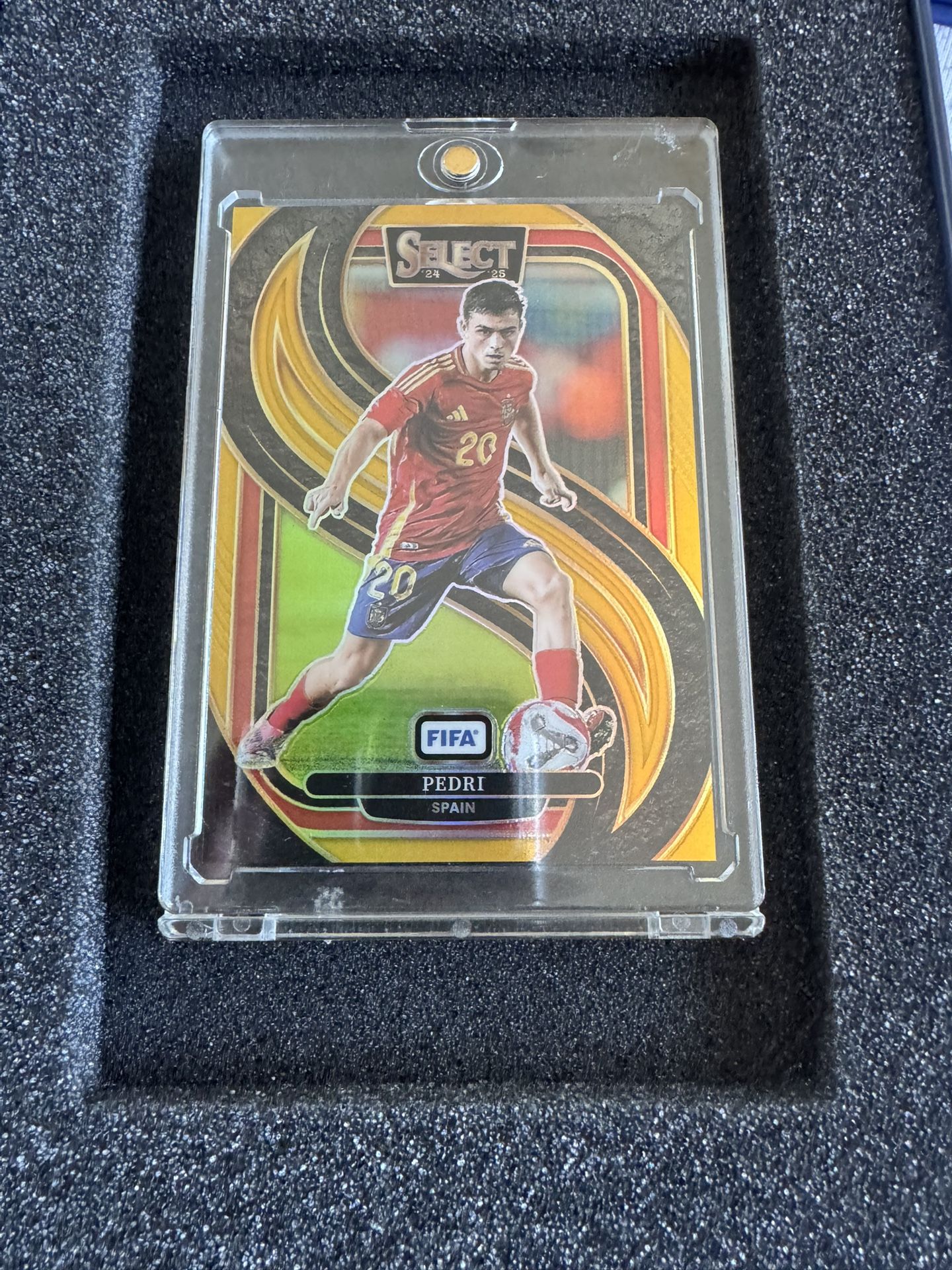 2024-25 Panini Select FIFA Soccer Pedri Gold /10