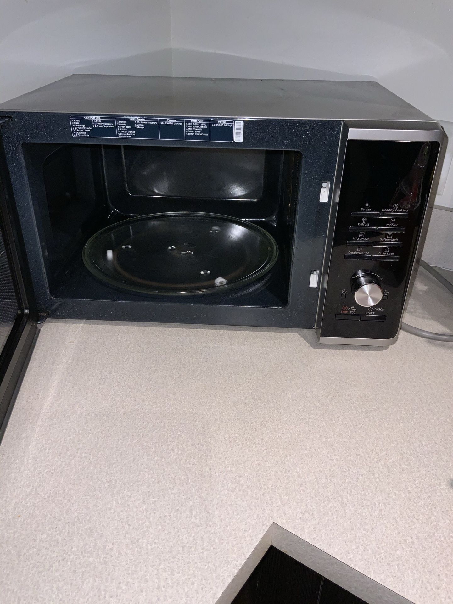 Samsung Microwave mint condition
