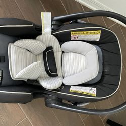 Must Go | Graco Car Seat