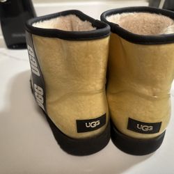 Uggs Boots 9 