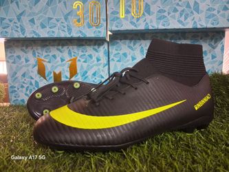 Soccer cleats us size 10