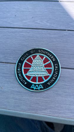 Vintage AAA club good roads metal emblem