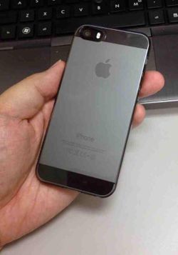 SPRINT! Clean ESN! iPhone 5s 64gig