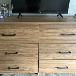 6 Drawer Dresser