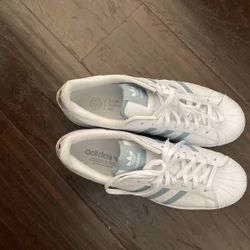 Adidas superstars