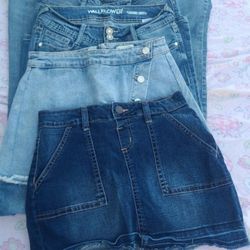 Size 5 Jeans/jeans Skirt