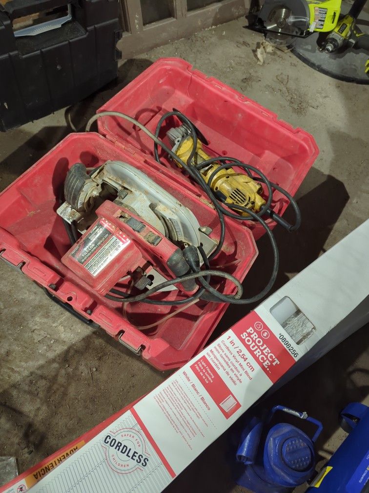 Milwaukee 7 1/4 Tilt Saw