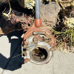 RIDGID 65-R Ratchet Pipe Threader. This tool is used for threading pipes, creating the helical ridg