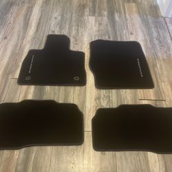 Ford explorer 2021-2026 4pc carpeted floor mats