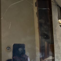 iPad 6th Gen 32 GB  Screen Protector Kinda Broken