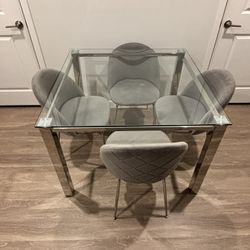 Glass Dinning Set And Chairs 