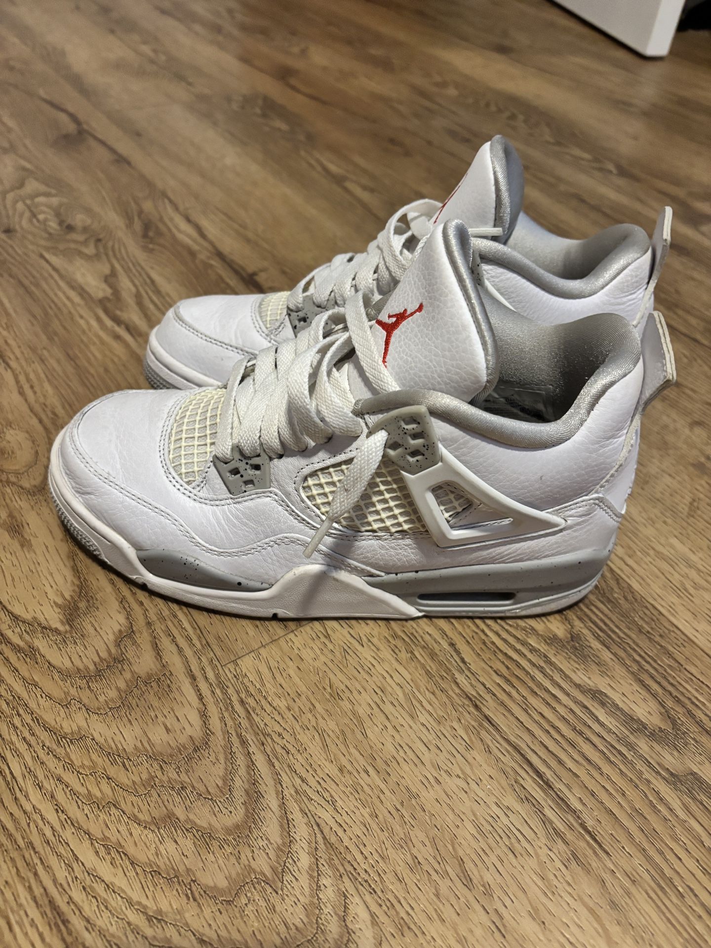 Jordan 4 Oreos Clothing