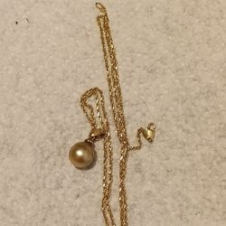14K Gold Necklace/ 14K Pearl Pendant 