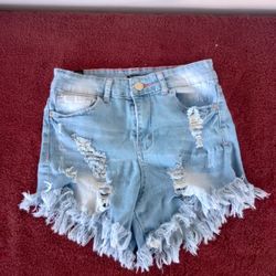 Elite jeans distressed light wash shorts size 5/6
