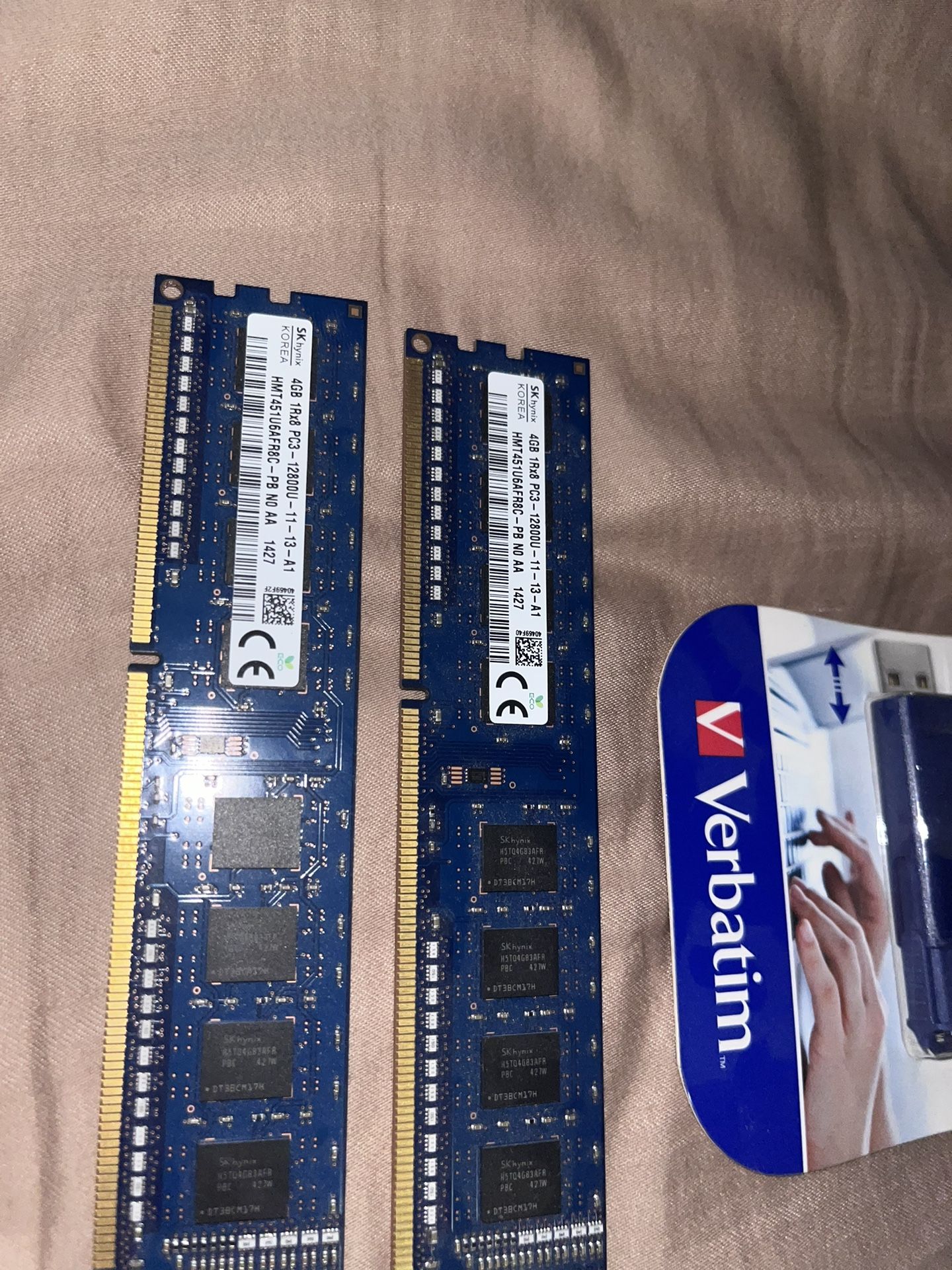Hynix Ram Sticks And Verbatim Flash Drive