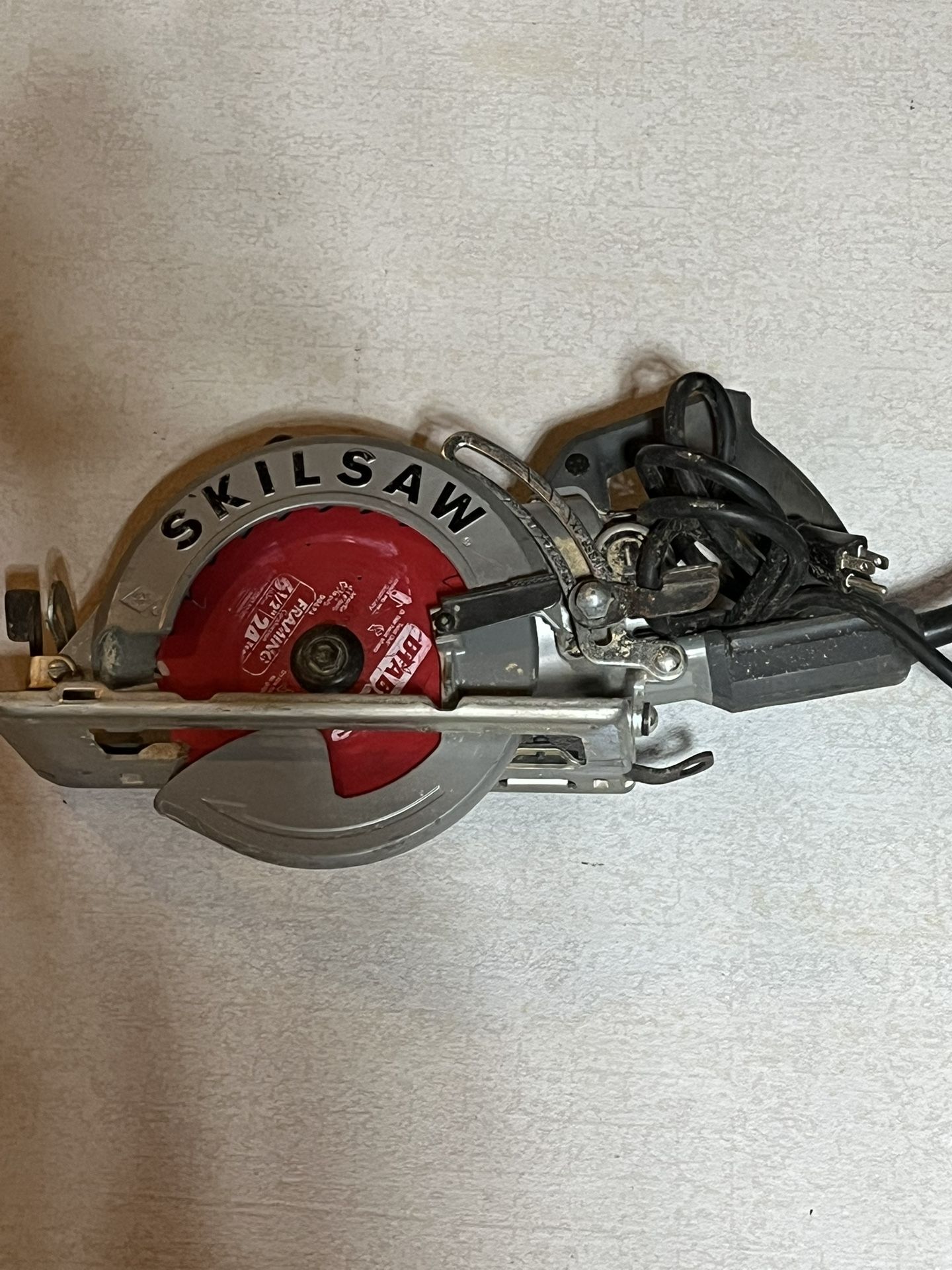 Warm Drive Skil Saw