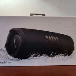 JBL Charge 5
