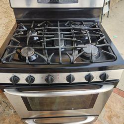 Kenmore Stove - Good Condition