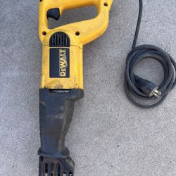 10 Amp Corded Variable Speed Reciprocating Saw