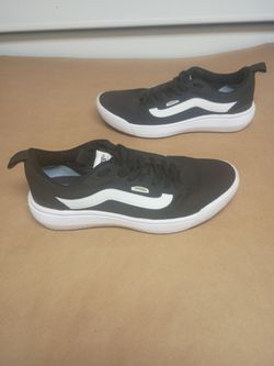 VANS Ultrarange 2.0 Black - Men’s Sneakers Size 6.5  Women's Size 8 Lightly Used