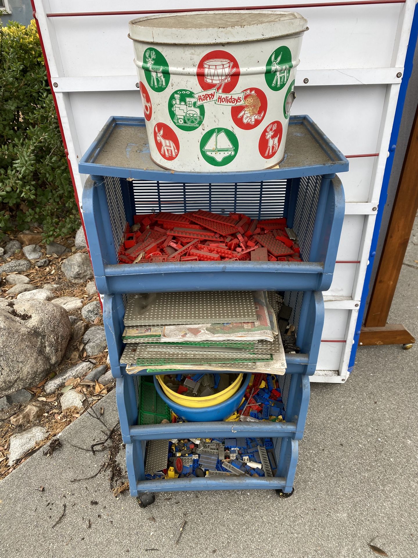 Free LEGOS!!!
