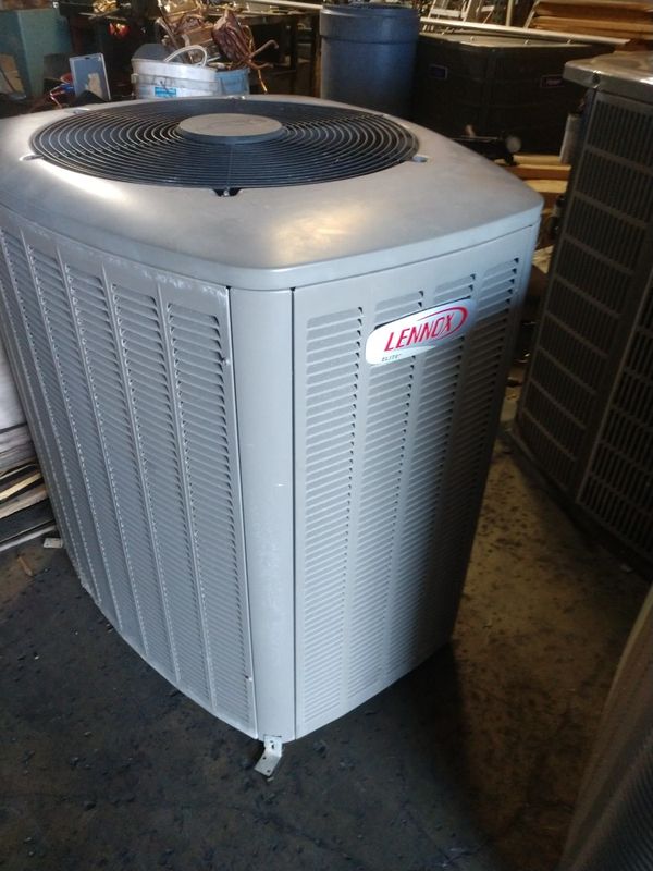 Lennox elite series condenser unit 4 ton 14 seer r410 for Sale in Los