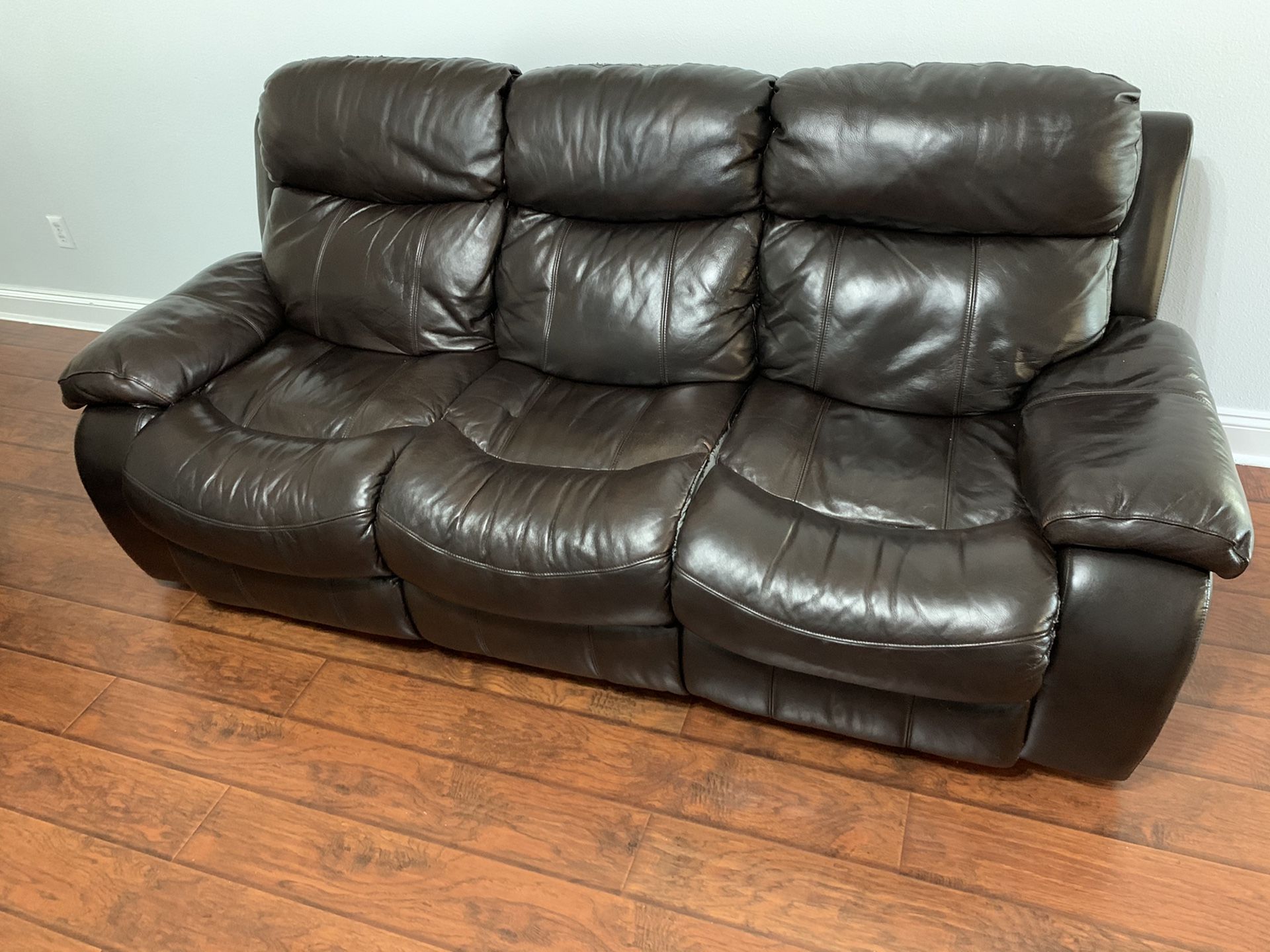 Recliner sofa