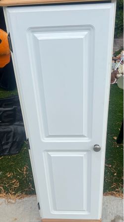 White wooden dresser