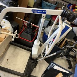 Invacare Reliant 450 Patient Lift (Medical, Mechanical, Robotics, Etc.)