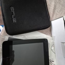 Cruz 7’ Tablet