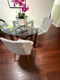 Freee table