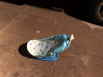Baby thing for bath tub