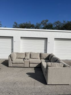 Ashley 6 Pc Sectional Free Delivery