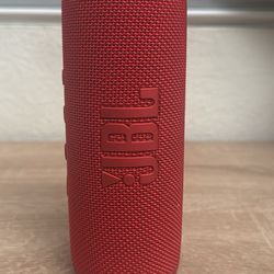 JBL Flip 6 - Portable Waterproof Speaker