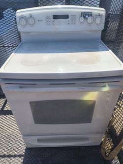 GLAS TOP ELECTRIC STOVE